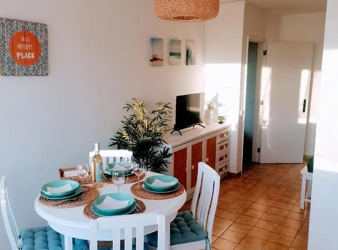 Apartman Lovely 500 M Walk To The