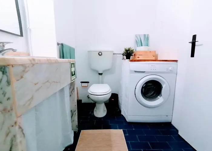 Apartman Lovely 500 M Walk To The