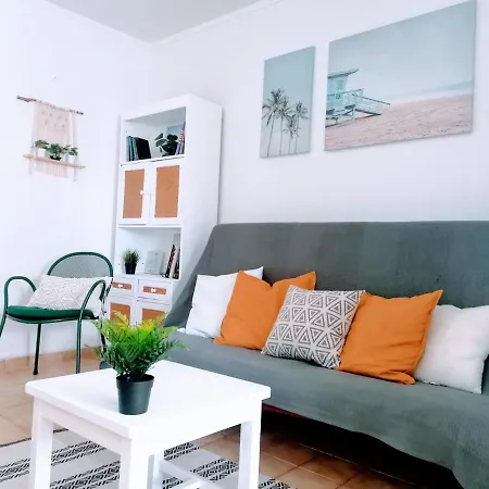 Apartamento Lovely 500 M Walk To The